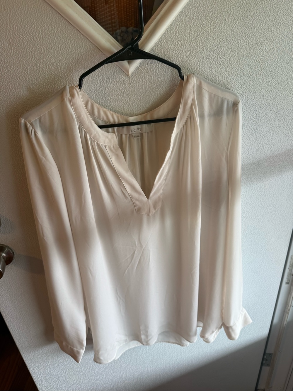 LOFT Cream V-Neck Long-Sleeve Blouse